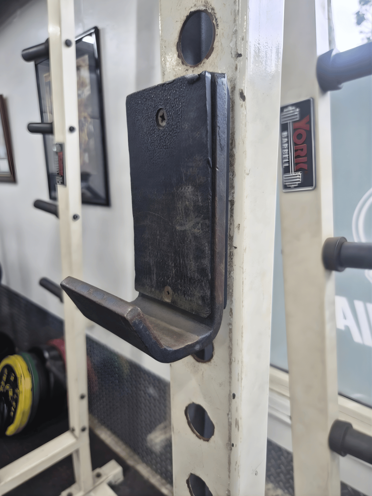 YORK USA COMMERCIAL POWER CAGE (EX-GYM MODEL)