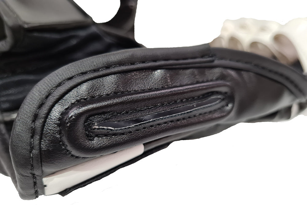 MORGAN PRE CURVED MMA GLOVES