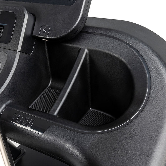 SPIRIT COMMERCIAL CT800ENT TREADMILL - 3.0 H/P AC MOTOR WITH ENTERTAINMENT SCREEN